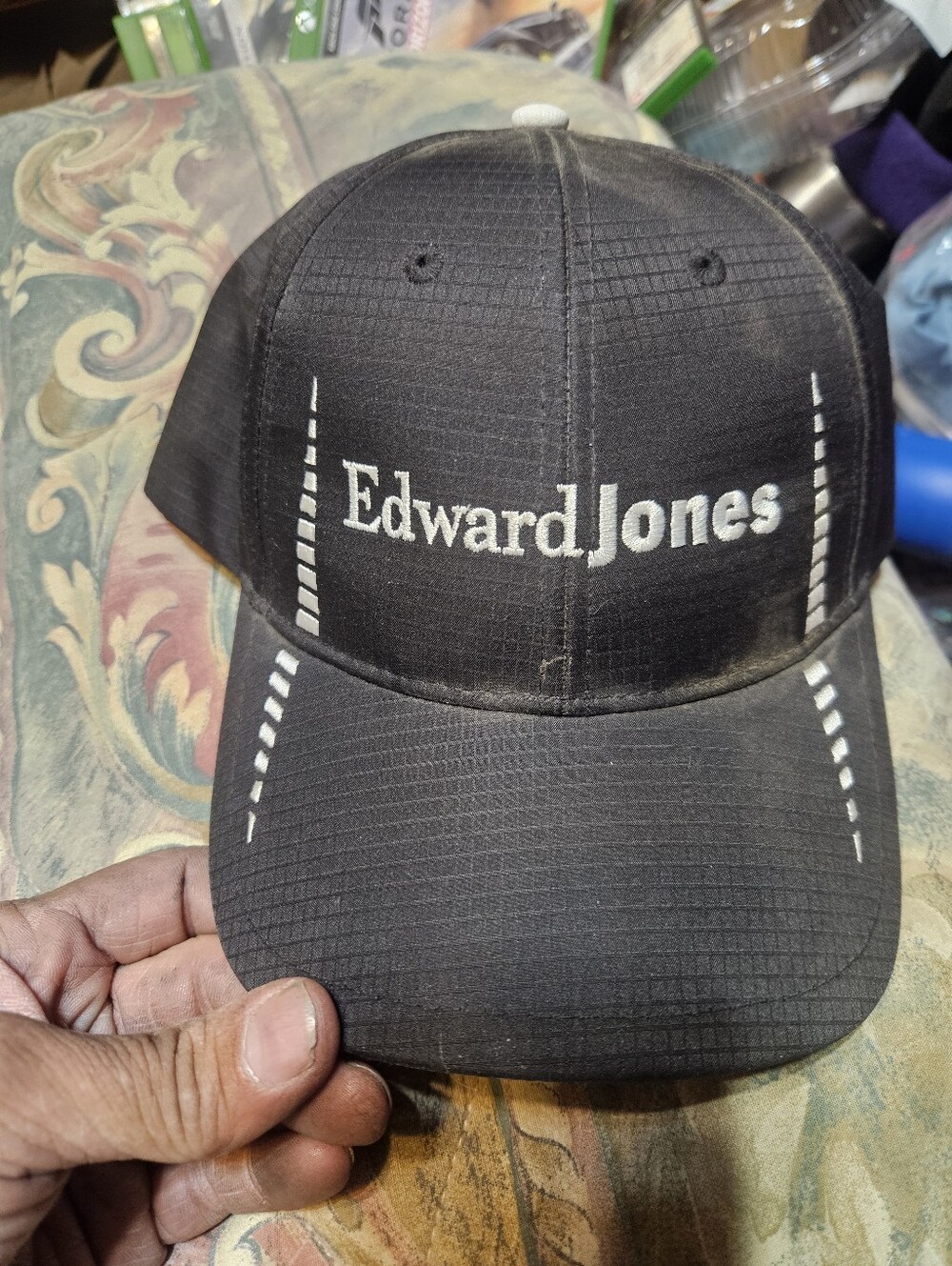 Edward Jones Investment Co Advertising Cap